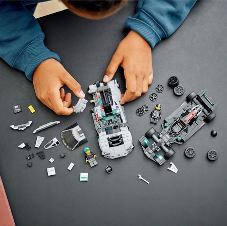 LEGO Speed 76909 2x Samochód Mercedes AMG F1 W12 E Performance AMG ONE Auta