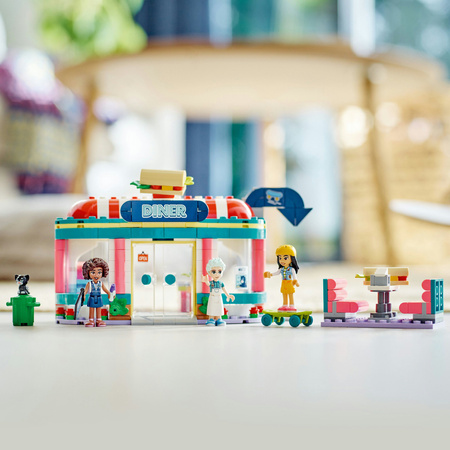 LEGO Friends 41728 Bar w śródmieściu Heartlake