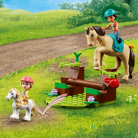 LEGO Friends 42634 Przyczepa na konia i kucyka