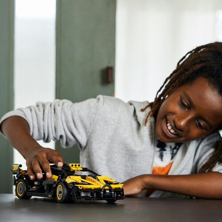LEGO Technic Samochód Wyścigowy Bolid Bugatti 42151