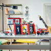 LEGO City Straż Pożarna Remiza + Samochód Wóz Strażacki 5 figurek 60414