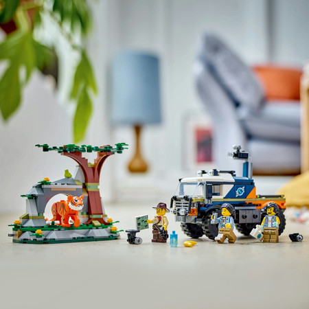 Lego City 60426 Samochód Terenowy Badacza Dżungli 3Figurki Tygrys Akcesoria