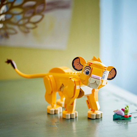 LEGO Disney 43243 Król Lew lwiątko Simba Lew Simba z Króla Lwa
