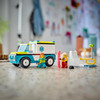 LEGO City 60403 Karetka i snowboardzista Ambulans